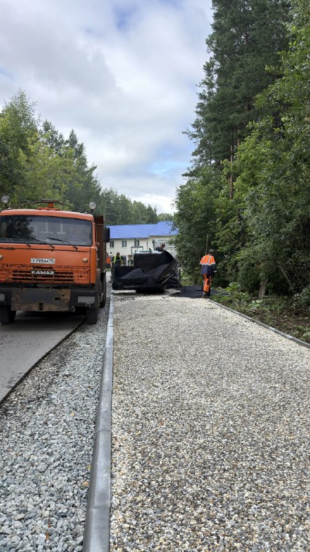 Завершено асфальтовое покрытие участка дороги