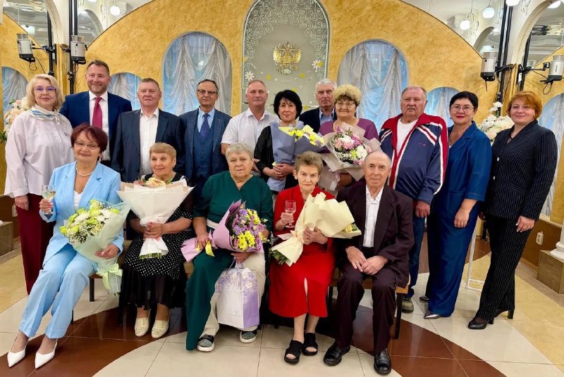 Награждение семей-долгожителей в Берёзовском