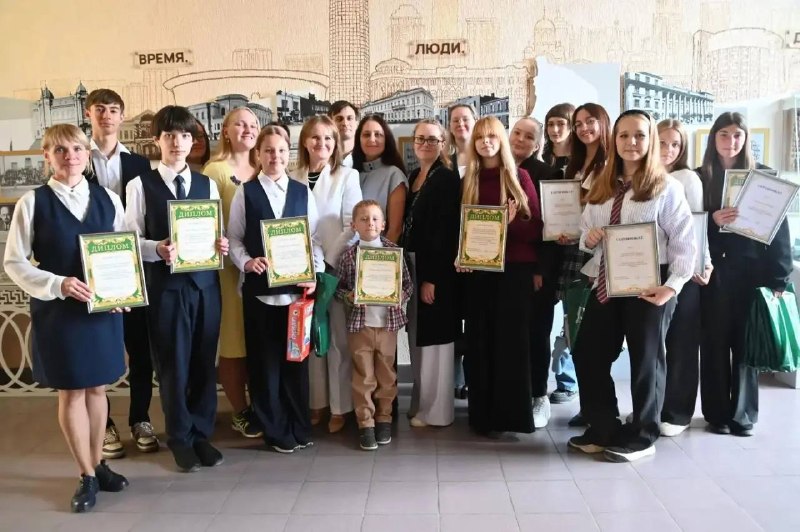 Пятиклассница из Берёзовского объяснила сверстникам суть бюджета в конкурсном ролике