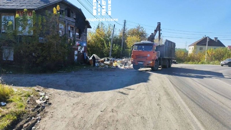На площадке у Липовой снова скопился мусор, а камеры видеонаблюдения так и не установили