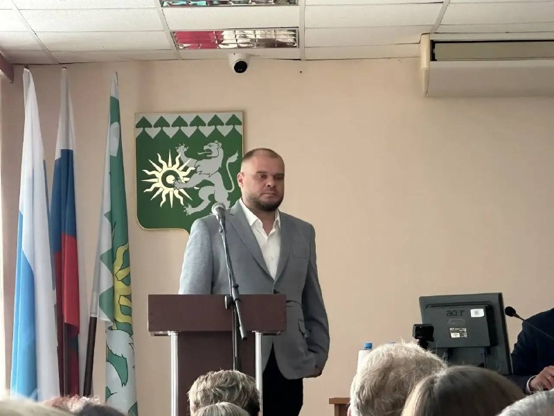 Владимир Шауракс представил нового директора МКУ «Благоустройство и ЖКХ»