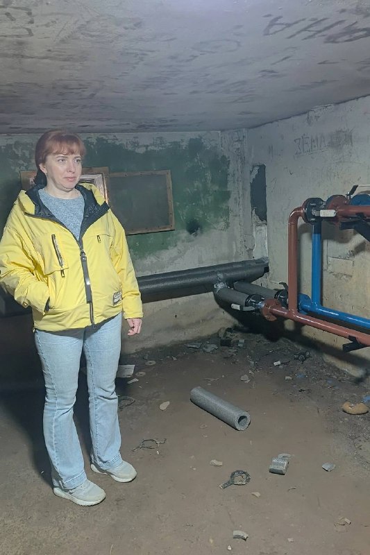 В доме на Королёва, 9 меняют трубы отопления после опрессовки