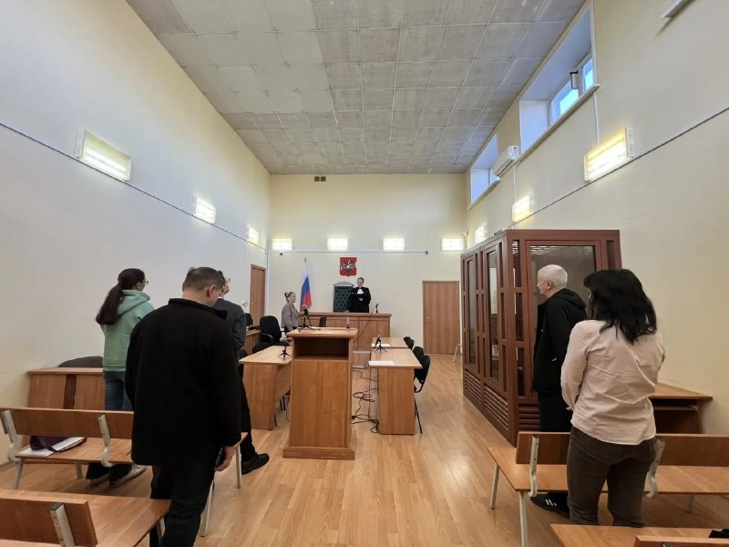 Водителя автобуса в Берёзовском осудили на полтора года за наезд на школьницу